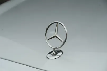 Car image 36