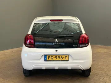Car image 31