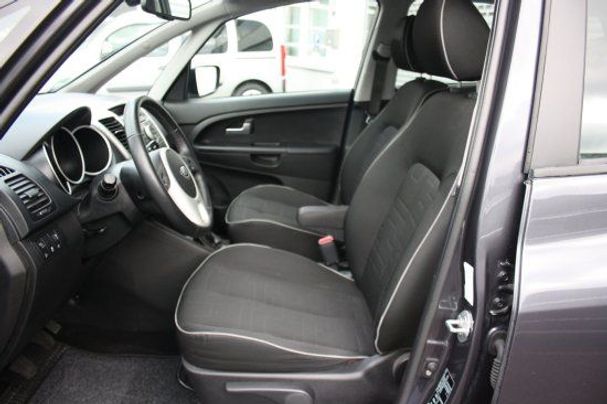 Kia Venga 1.6 CVVT Spirit 92 kW image number 12