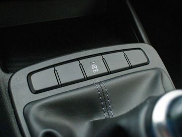 Car image 35