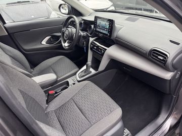 Car image 11