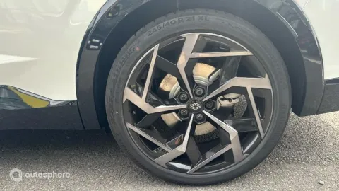 Car image 20