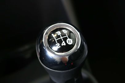 Car image 30