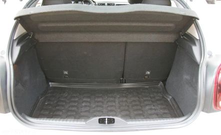 Car image 31