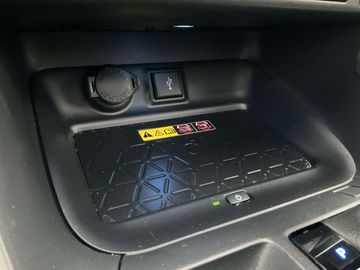 Car image 37