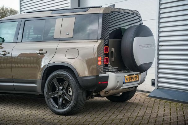 Land Rover Defender 110 2.0 P400e 297 kW image number 31