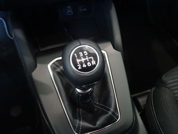 Car image 24