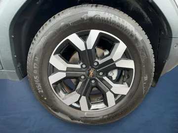Car image 20