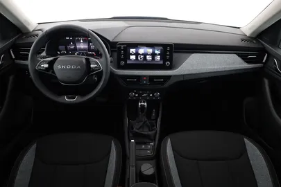 Car image 30