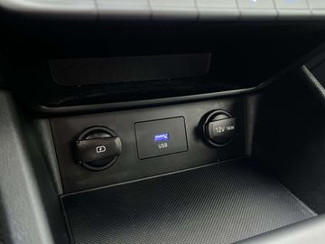 Car image 31