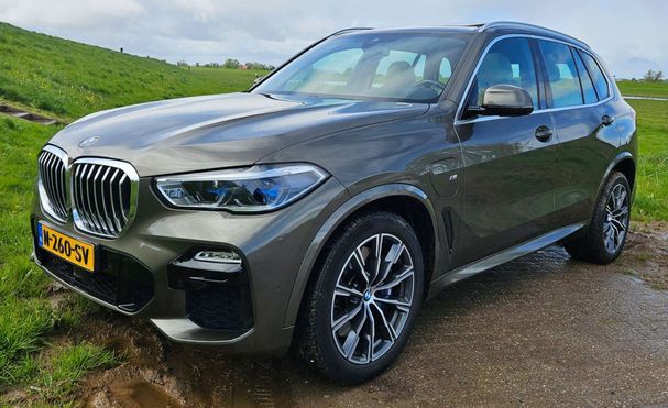 BMW X5 45e xDrive 290 kW image number 1