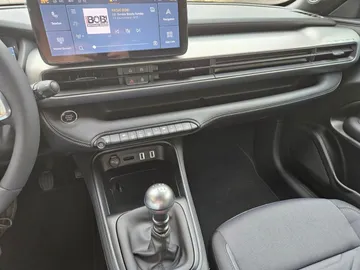 Car image 22