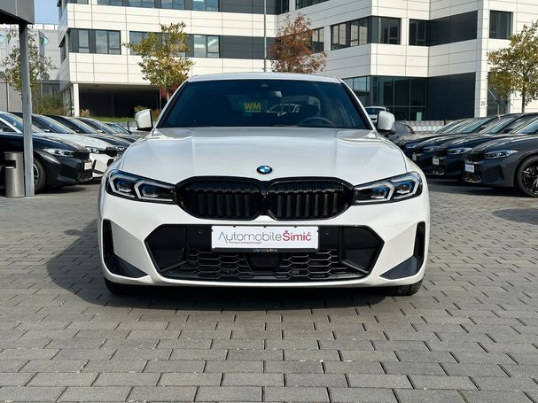 BMW 330i M xDrive 180 kW image number 4