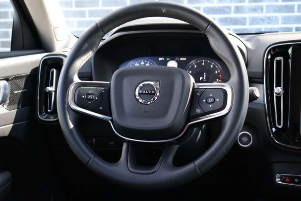 Volvo XC40 B4 Inscription AWD 145 kW image number 8