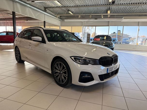 BMW 330e Touring M Sport 218 kW image number 7