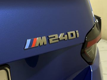 Car image 32