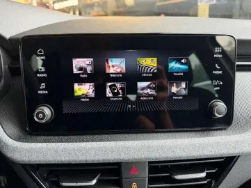 Car image 22