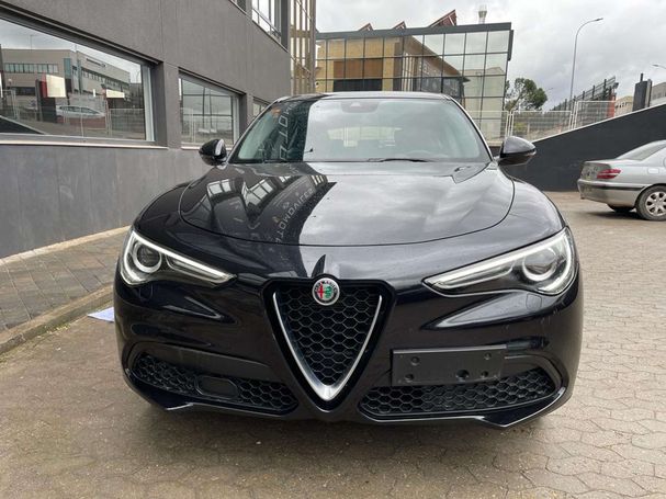 Alfa Romeo Stelvio 2.2 Q4 140 kW image number 3