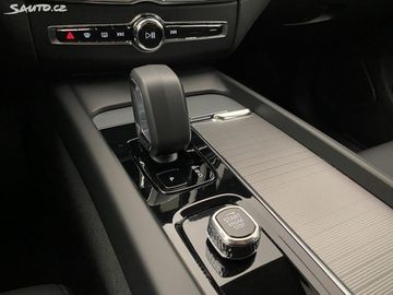 Car image 32