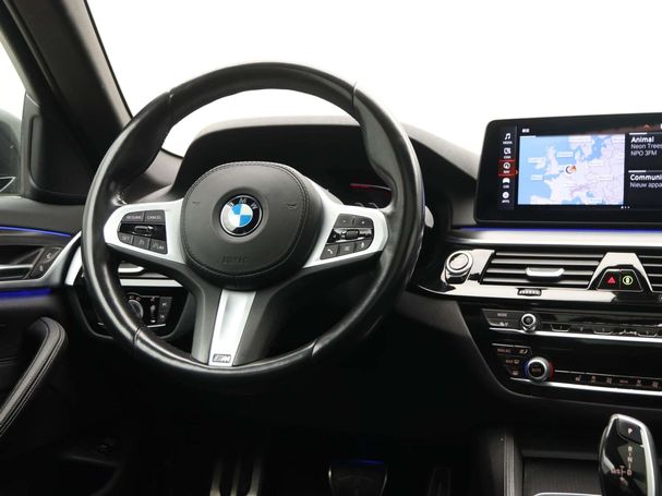 BMW 520i Touring 135 kW image number 3