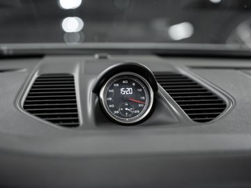 Car image 38