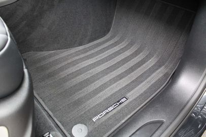 Car image 41