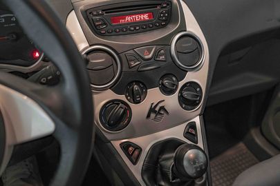 Car image 13