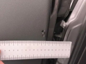 Car image 35