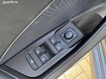 Car image 36