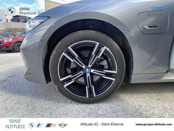 BMW 330 Touring M Sport xDrive 137 kW image number 16