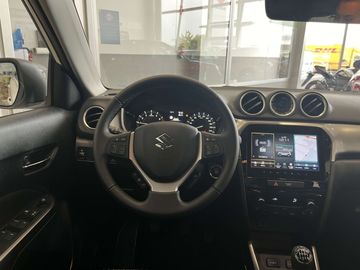 Car image 10