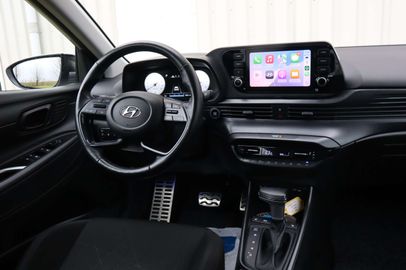 Car image 13