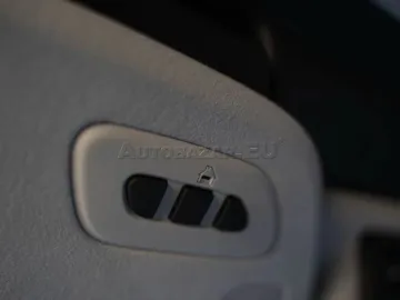 Car image 45