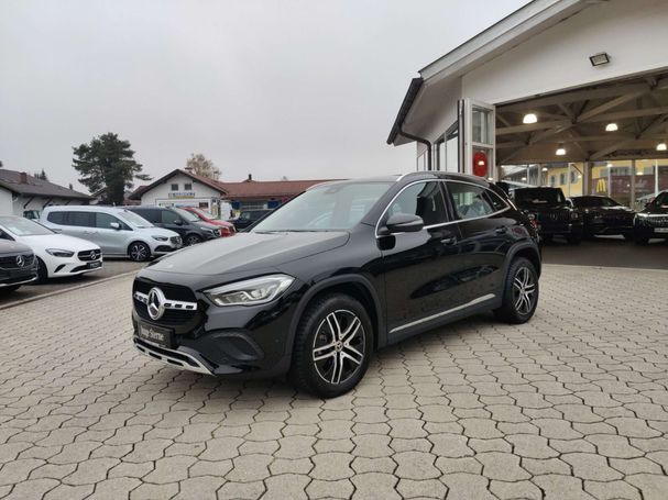 Mercedes-Benz GLA 180 100 kW image number 1