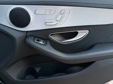 Car image 49