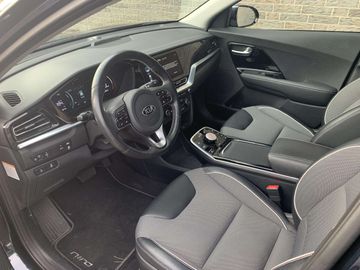 Car image 11