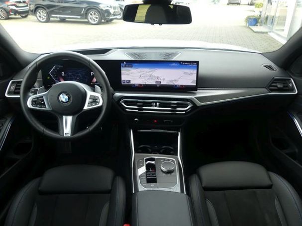 BMW 320d Touring M Sport 140 kW image number 12