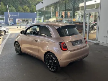 Car image 22