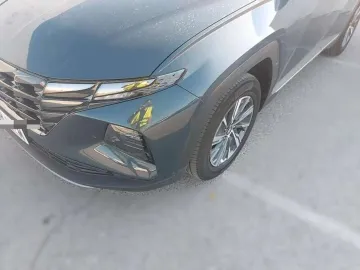 Car image 28