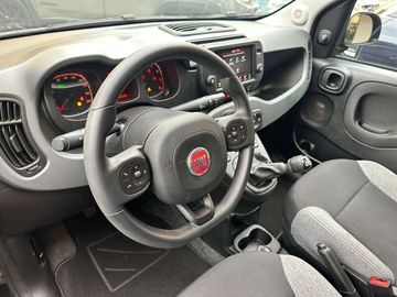 Car image 10