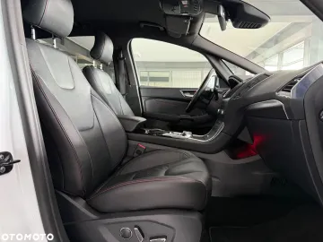 Car image 36