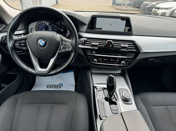 BMW 520i Touring 135 kW image number 19