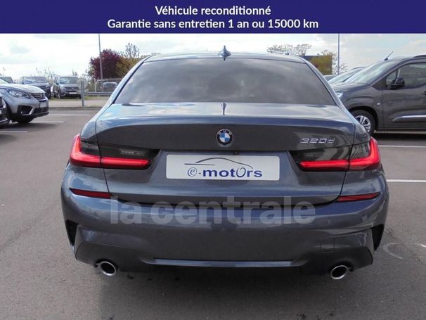 BMW 320d Touring M Sport 140 kW image number 6