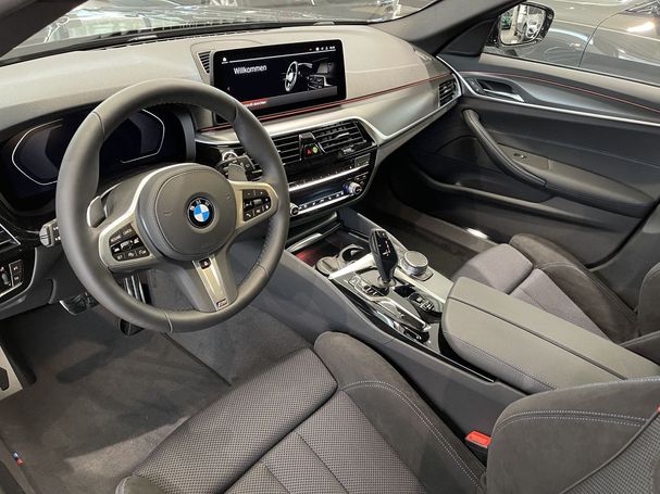 BMW 520d Touring xDrive 140 kW image number 7