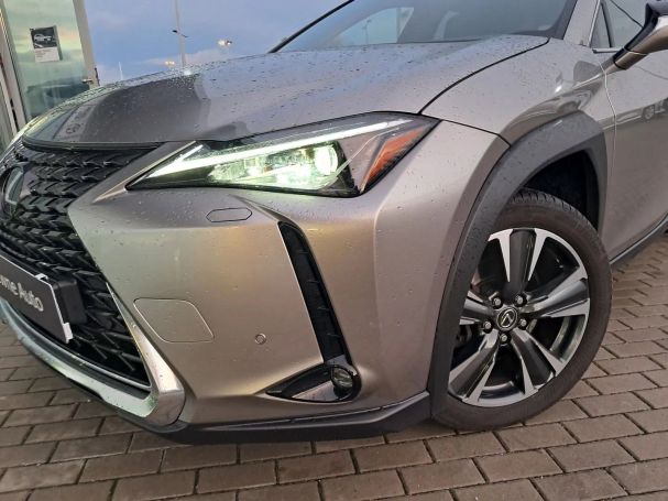 Lexus UX 200 126 kW image number 16