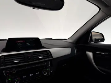 Car image 37