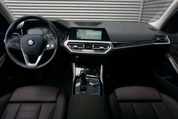 BMW 320d xDrive 148 kW image number 9