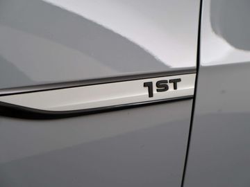 Car image 37