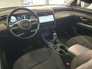 Car image 12