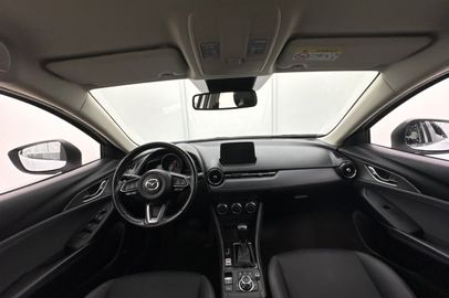 Car image 13